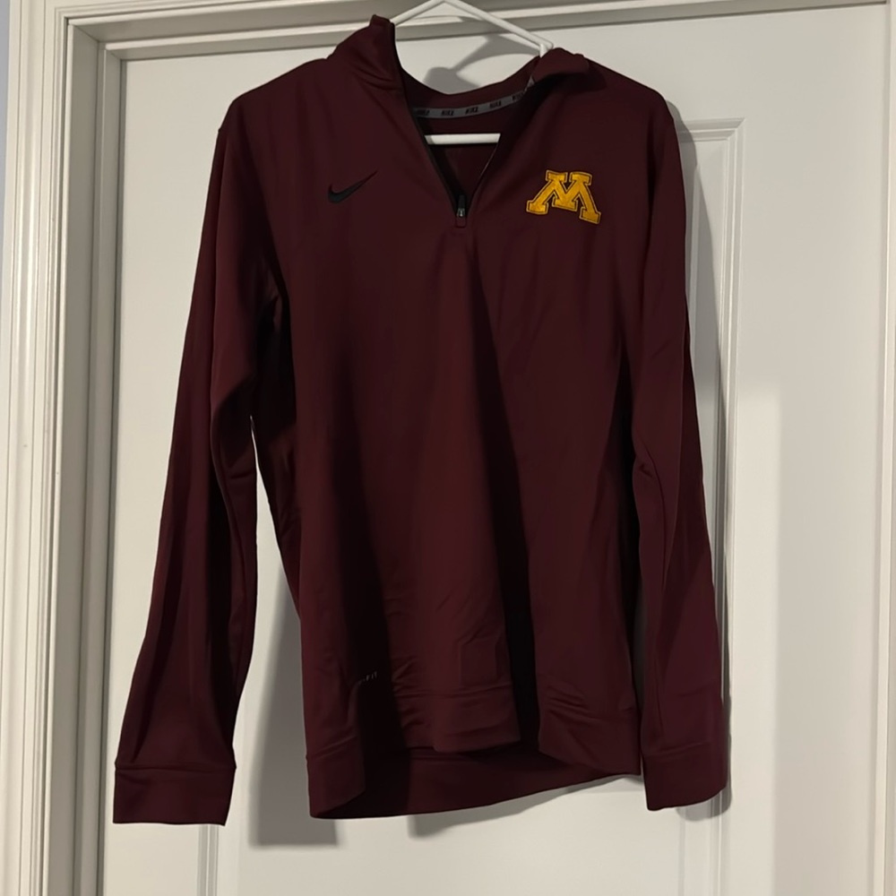 U of M Nike dri-fit quarter zip